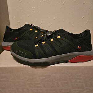 Like NEW Olukai - 6.5